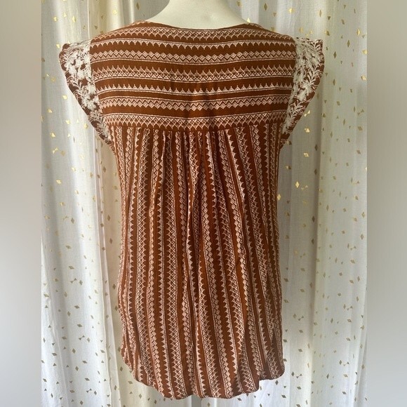 Savanna Jane Mila County Western Embroidered Floral Crochet Blouse Top Size S - Picture 6 of 7